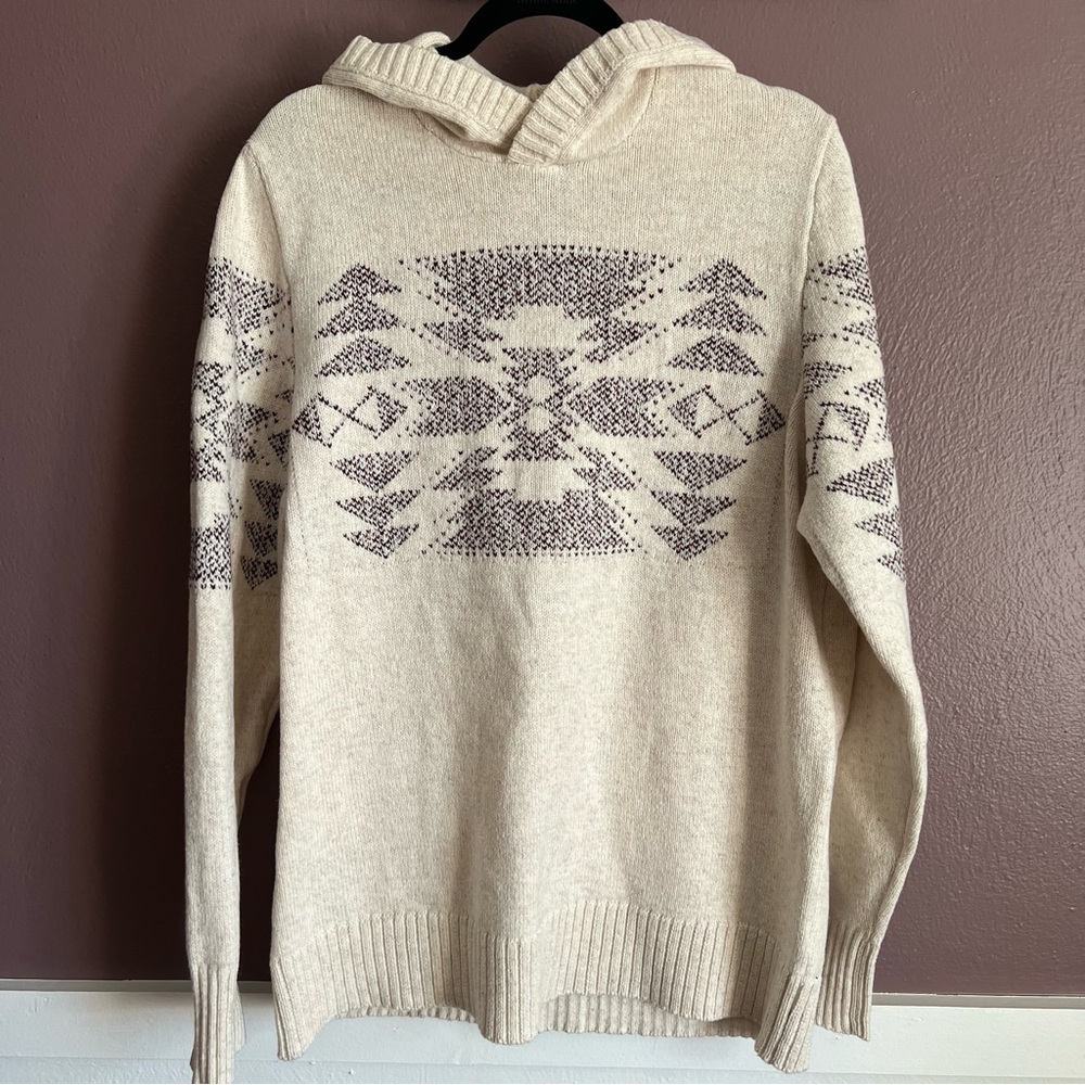 American Eagle Geometric Aztec Hooded Sweater